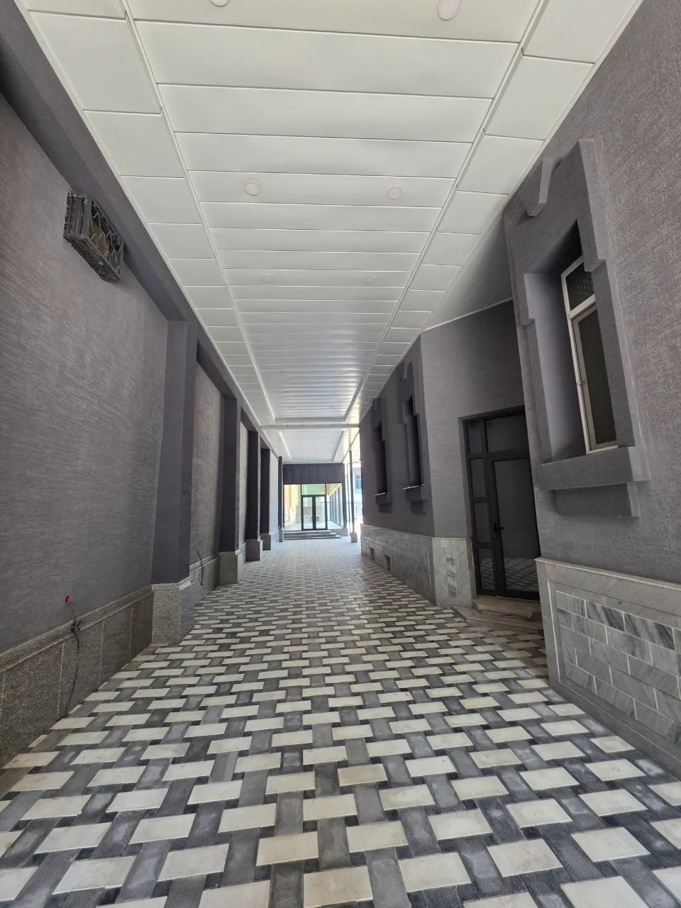Продажа офиса в Олмазорском районе, 2 300 м² — софийская, фотография 9