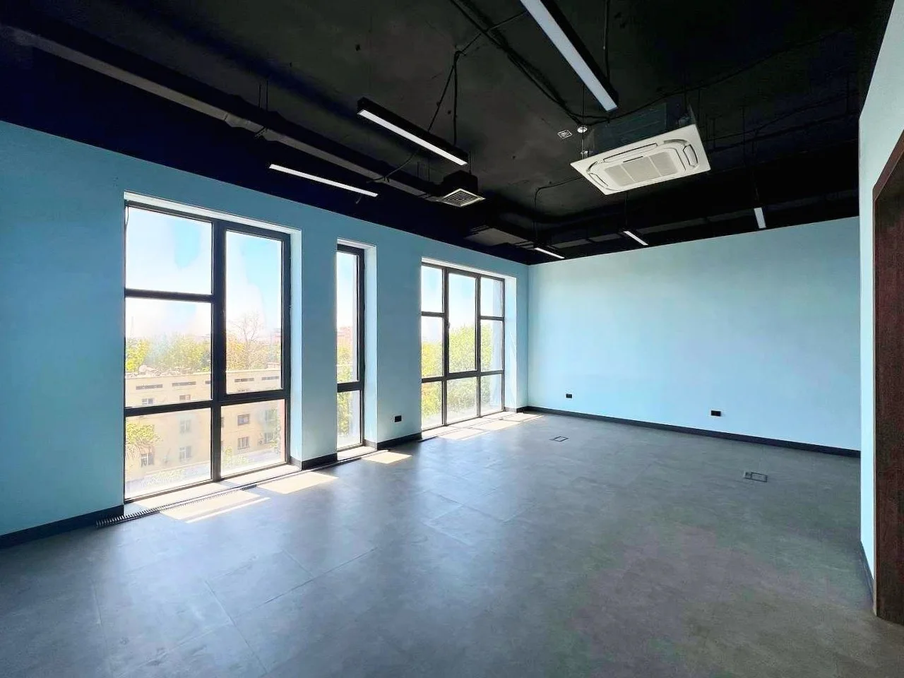 Аренда офиса в Яшнабадском районе, 138,7 м² — Махтумкули, фотография 2
